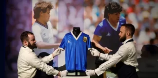 Inició la subasta por la camiseta que Maradona usó ante Inglaterra en 1986