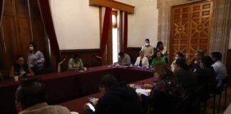 Periodistas exigen reunión directa con gobernador de Michoacán