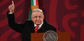 Celebra AMLO validez de la SCJN a su iniciativa de reforma eléctrica